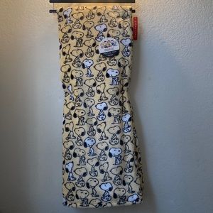 NWT Snoopy Throw Blanket Extra Long Peanuts